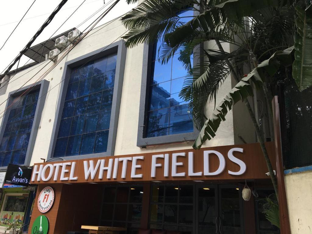 Hotel White Fields Hitec City, היידראבד מראה חיצוני תמונה