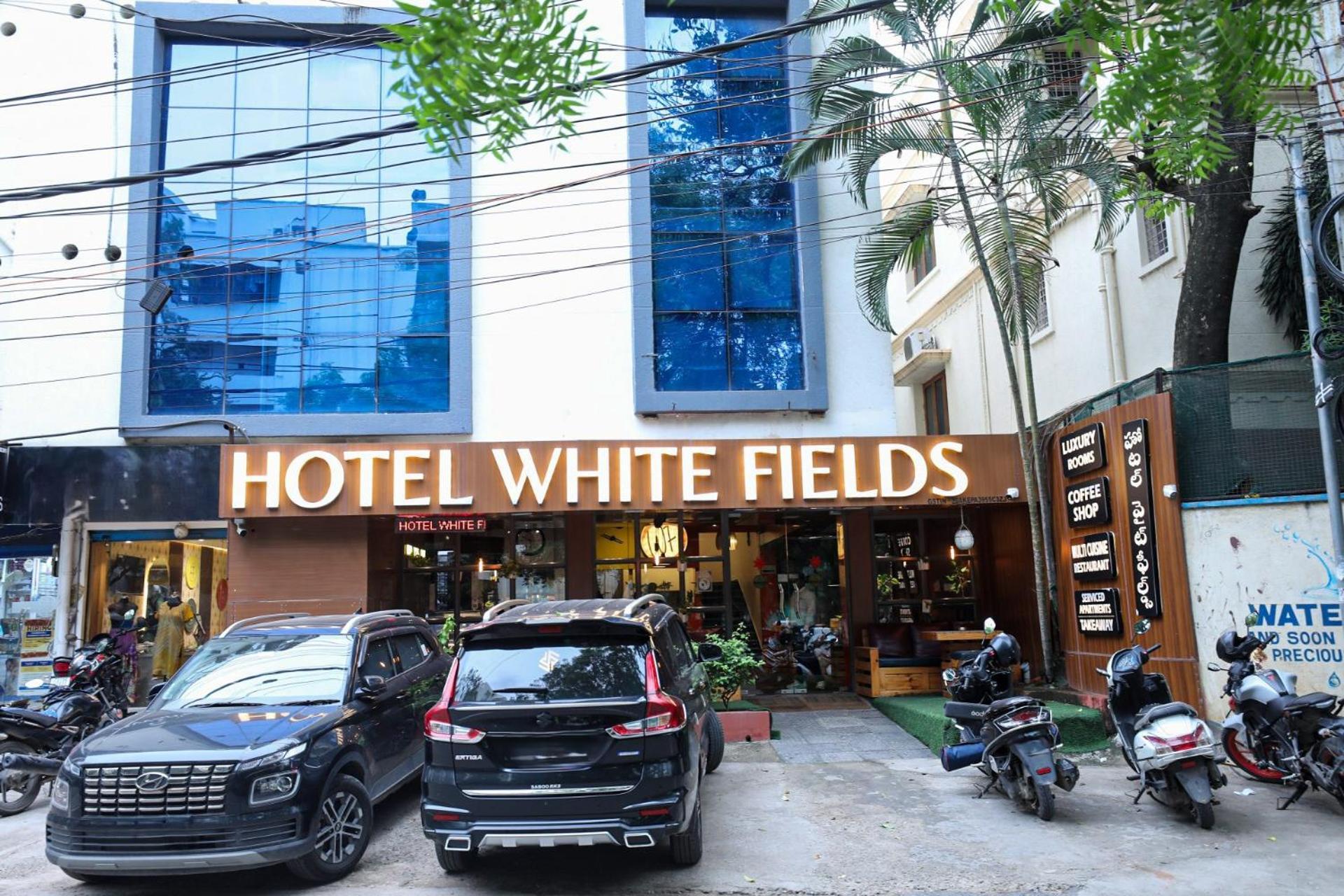 Hotel White Fields Hitec City, היידראבד מראה חיצוני תמונה